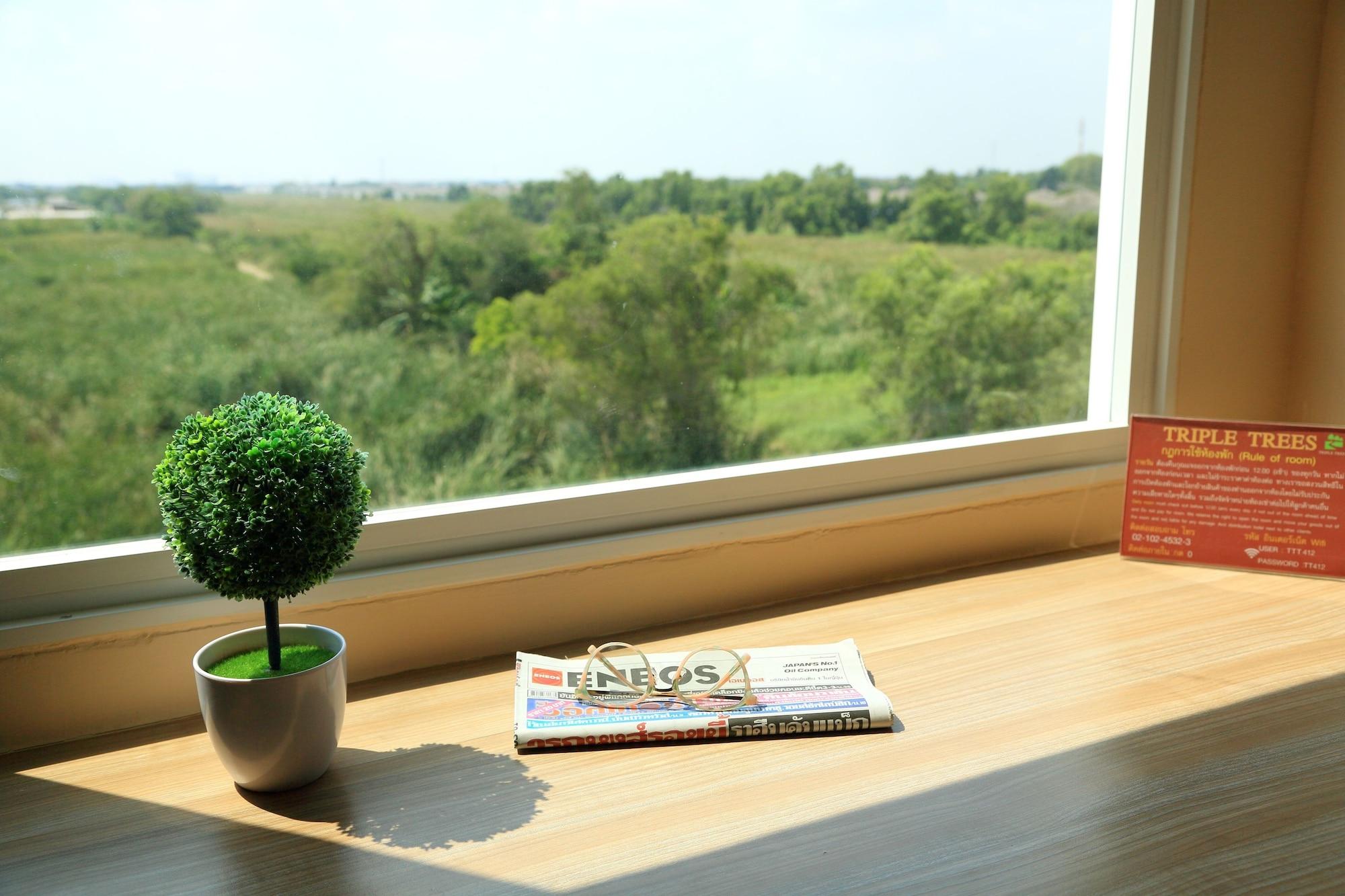 Triple Trees Hotel Pathum Thani Buitenkant foto