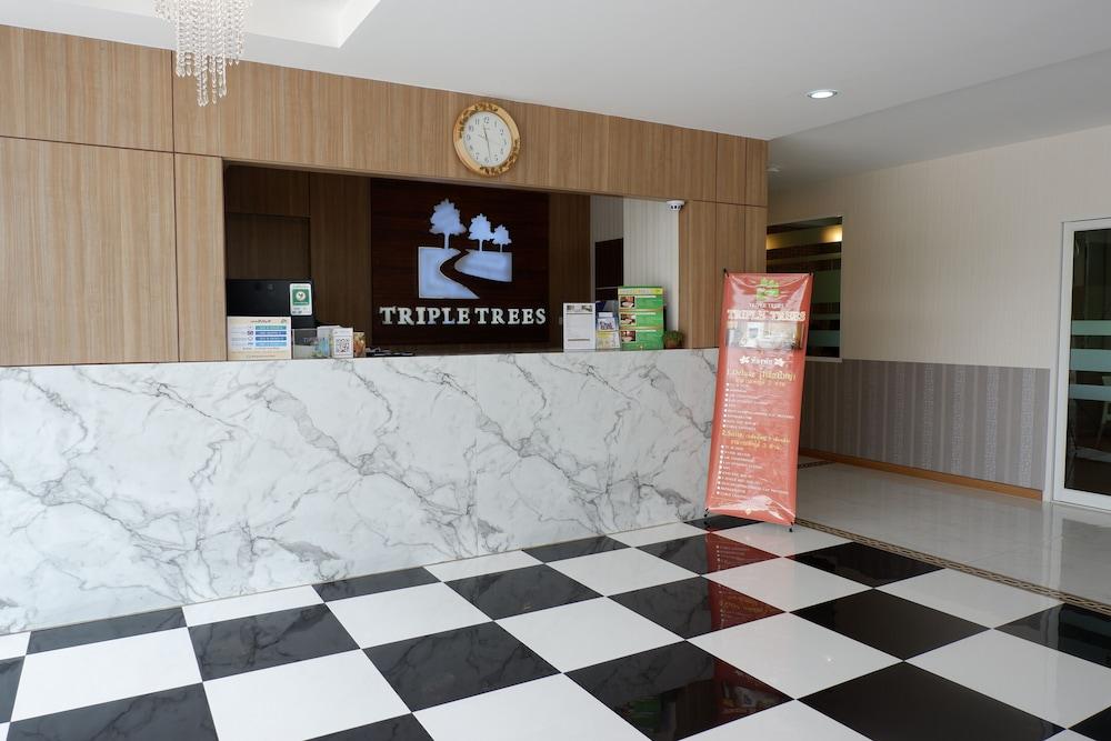 Triple Trees Hotel Pathum Thani Buitenkant foto