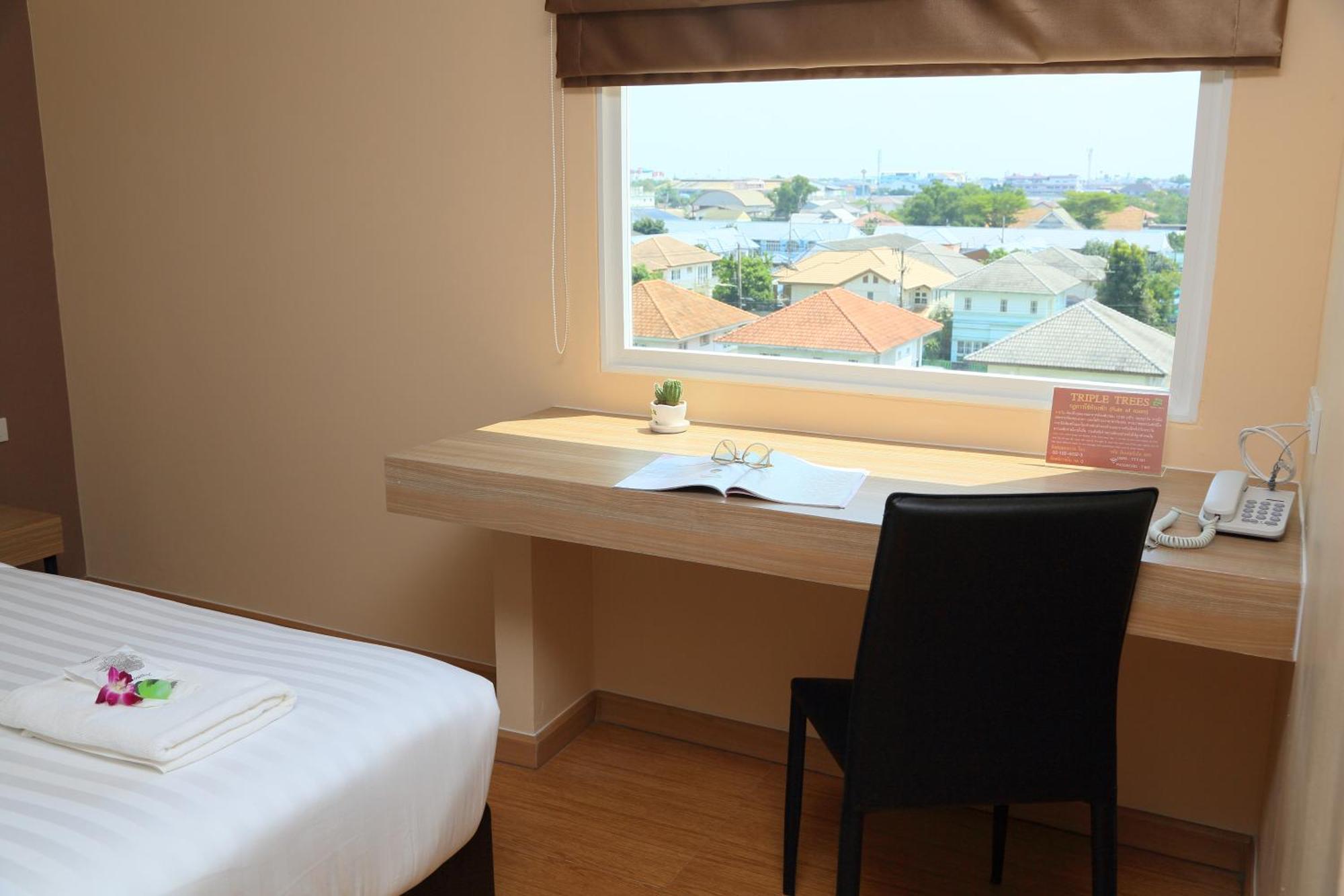 Triple Trees Hotel Pathum Thani Buitenkant foto