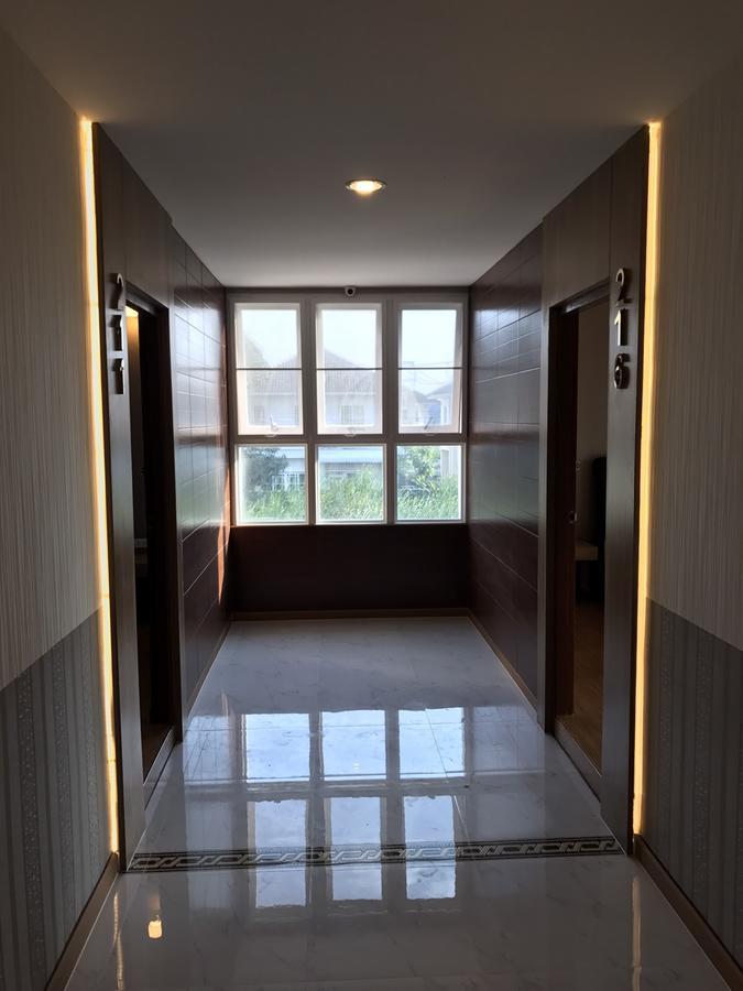 Triple Trees Hotel Pathum Thani Buitenkant foto
